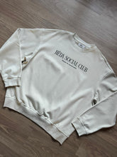 Cargar imagen en el visor de la galería, Sudadera unisex beige NËDA