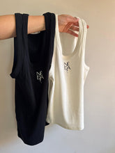 Cargar imagen en el visor de la galería, Tank top NËDA