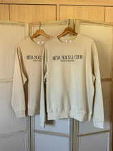 Cargar imagen en el visor de la galería, Sudadera unisex beige NËDA