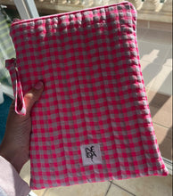 Cargar imagen en el visor de la galería, Funda Ipad/Ordenador
