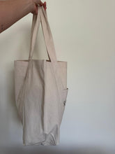 Cargar imagen en el visor de la galería, The NËDA Bag
