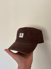 Cargar imagen en el visor de la galería, Gorra lavada NËDA
